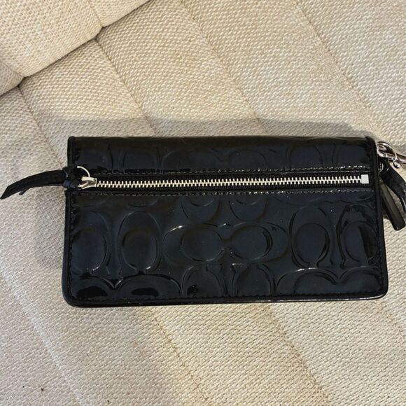 Coach Patent Leather Monogram Signature Wristlet - Picture 2 of 10
